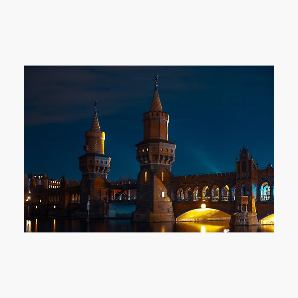 Artikel-Vorschau von Oberbaumbrücke, designt und verkauft von GEARimages.