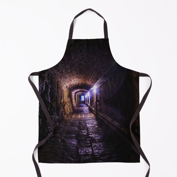 Artikelvorschau, Dunkler unheimlicher Tunnel entworfen und verkauft von Wisdi.