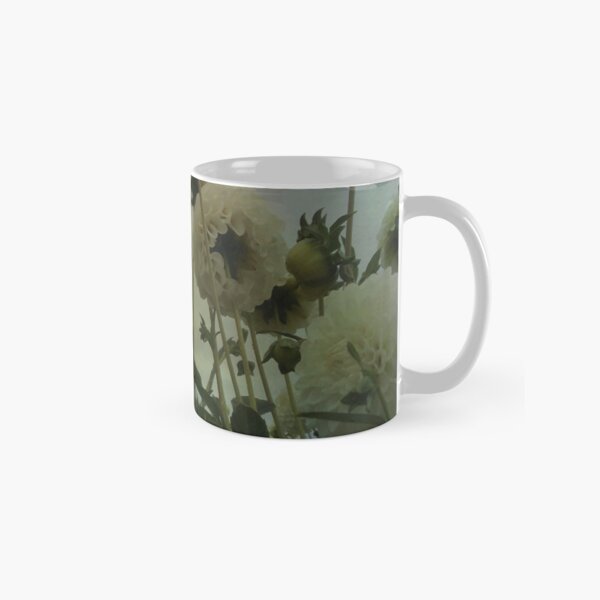 The white flowers of Midgard Classic Mug