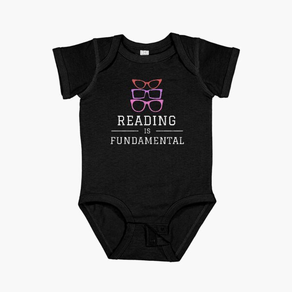 Vista previa del artículo con la obra «La lectura es fundamental», diseñado y vendido por Redbeardapparel.