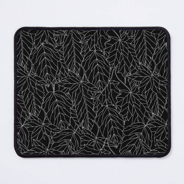 Artikelvorschau, Autumn Leaves Black White Drawing-Illustrations-Laub-Muster entworfen und verkauft von livianasgifts.