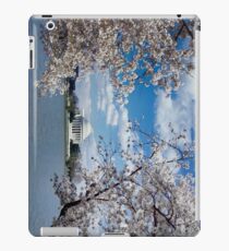 Thomas Jefferson Memorial with Cherry Blossoms iPad Case/Skin