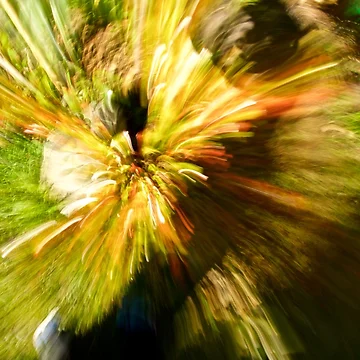 Artwork thumbnail, Exploding by brilightning