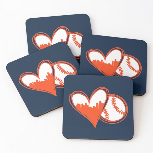 Aperçu de l'œuvre Mignon I Love Detroit Baseball City Skyline Heart créée et vendue par toutwearapparel.