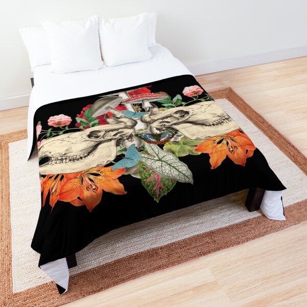 Animal Skulls In A Decorative Intricate And Detailed Mirror Image Retro Vintage Style Comforter