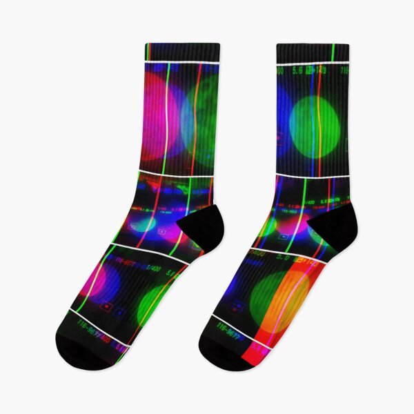 Artikelvorschau, 3D futuristisches rotes, blaues und grünes Retro-Mond-Design entworfen und verkauft von OutofFocusShop.