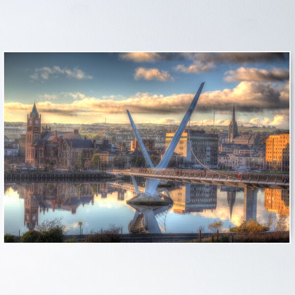 Vista previa del artículo con la obra «Derry / Londonderry», diseñado y vendido por rosscaughers.