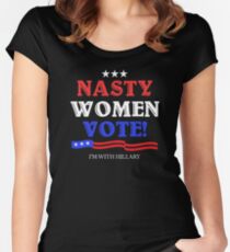 Camiseta entallada de cuello redondo Voto desagradable de las mujeres! Hillary para el presidente!