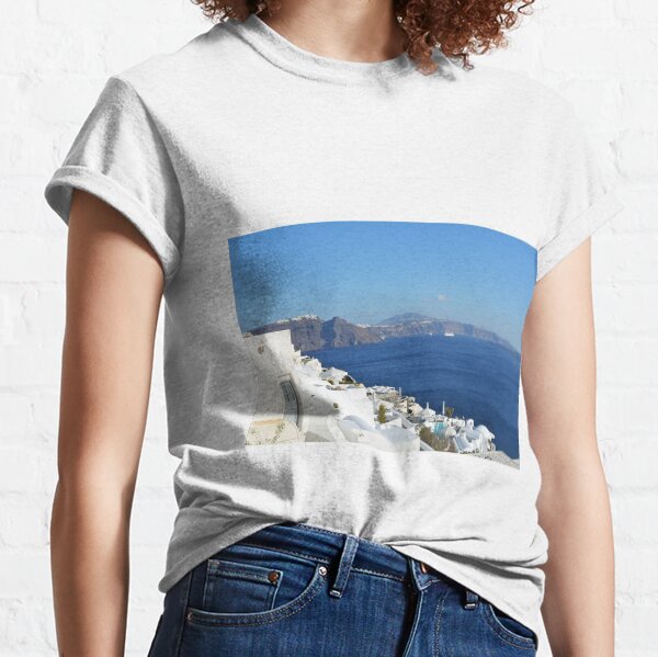 Beautiful white houses in Santorini, Greece Classic T-Shirt