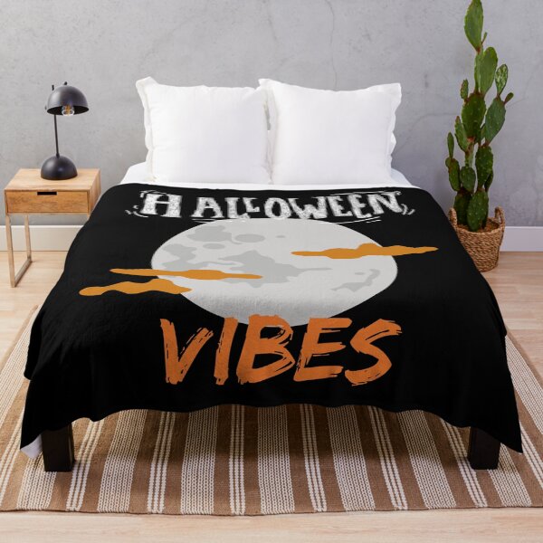 Artikelvorschau, Einfaches Halloween-Vibes-Design entworfen und verkauft von StormyMuse.