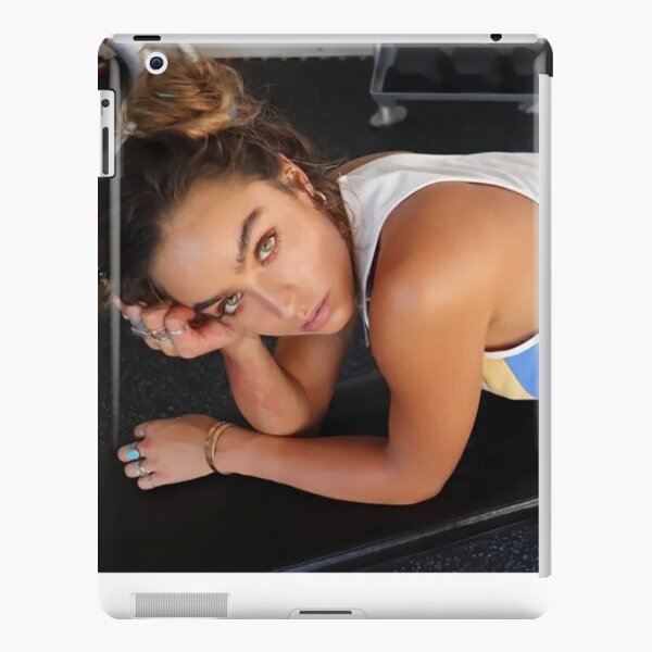 Sommer Ray - #1 Fan iPad Case & Skin for Sale by Rybariuns