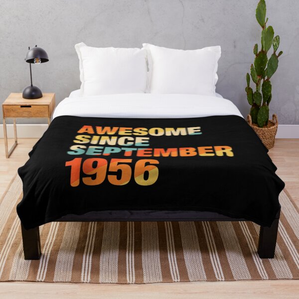 Aperçu de l'œuvre 65e cadeau d'anniversaire 65 ans génial depuis septembre 1956 Débardeur créée et vendue par DaiShop.