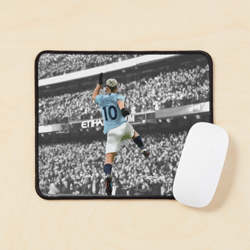 Sergio Aguero' Mouse Pad for Sale by Webbed Toe Design's