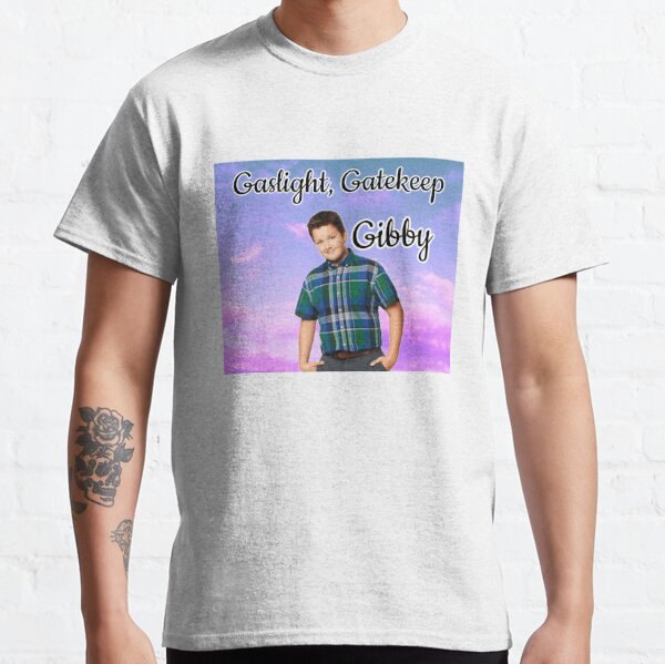 Girl Boss Gibby iCarly Tapestry Classic T-Shirt