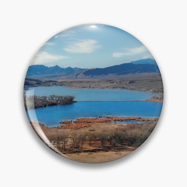 Artikelvorschau, Blick auf das Zentrum von Nevada und den Pahranagat-See entworfen und verkauft von Timothy Kieper.
