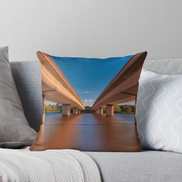 Aperçu de l'œuvre Commonwealth Avenue Bridge Canberra ACT Australie créée et vendue par Allan Saben.