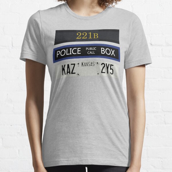 Fandoms Unite -- Superwholock Essential T-Shirt