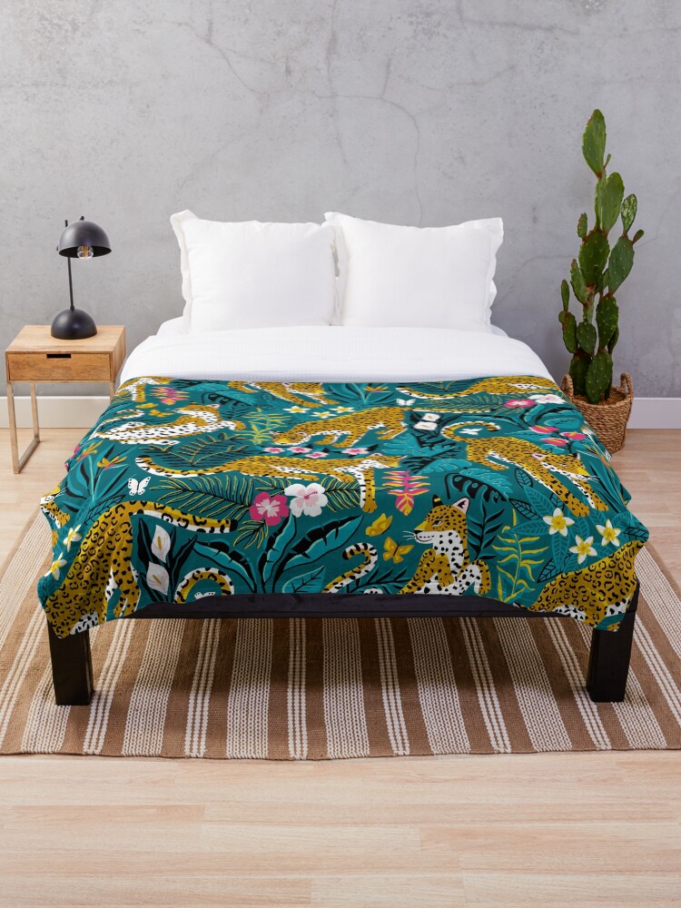 Jungle best sale throw blanket