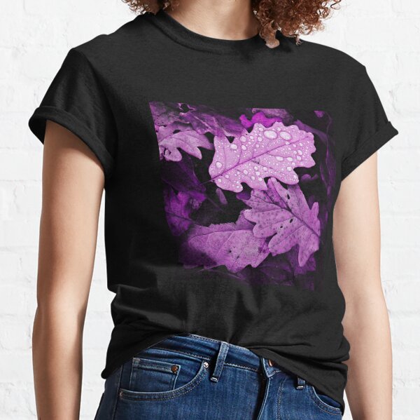 Herbstrosa Blätter mit Wassertropfen Classic T-Shirt