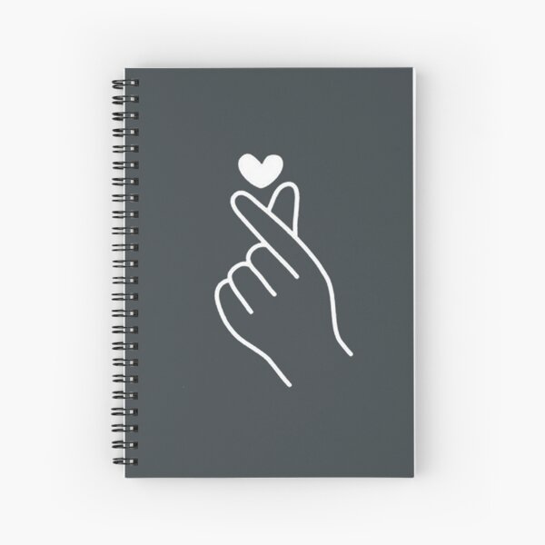 Cahier A Spirale T Shirt Coreen De Doigts De Coeur T Shirt K Pop De Signe De Main De Coeur Par Theteesupplyco Redbubble