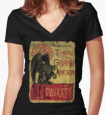 Tournee du grand ancien Women's Fitted V-Neck T-Shirt