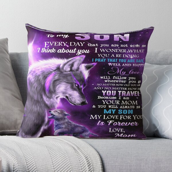 https://ih1.redbubble.net/image.2738978329.7096/throwpillow,large,600x-bg,f8f8f8-c,0,120,600,600.jpg