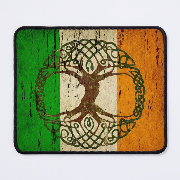 Aperçu de l'œuvre Arbre de vie-drapeau irlandais en détresse créée et vendue par Wtp1985.