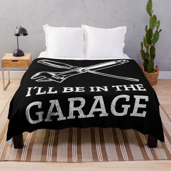 Item preview, Camiseta de tirantes Estaré en el garaje Vintage Garage Funny Car Mechanic designed and sold by FidelmaShop.