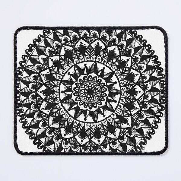 Artikelvorschau, Blumenmandala entworfen und verkauft von mandyshalley.