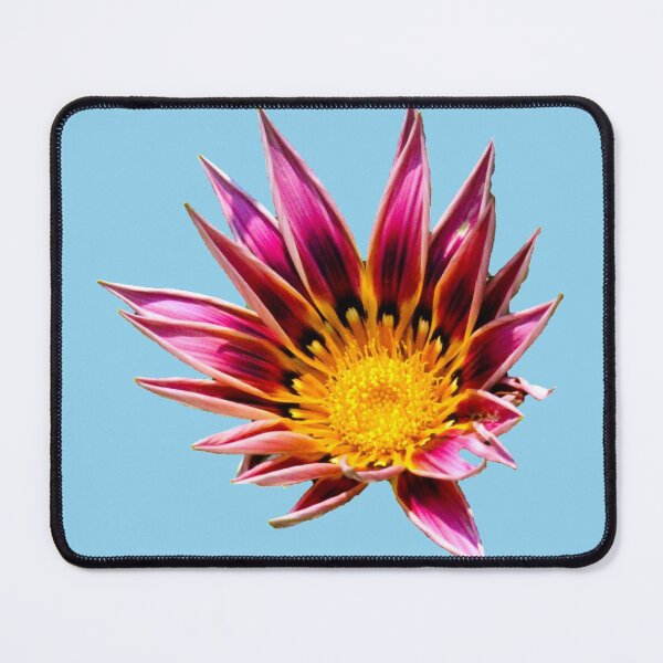 Artikelvorschau, Rosa Blume mit dunkelgrünem Hintergrund entworfen und verkauft von LeighsDesigns.