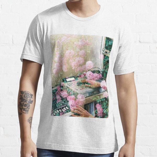 Gold Panda Sampler Essential T-Shirt
