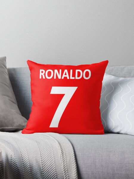 RONALDO NO.7 Throw Pillow