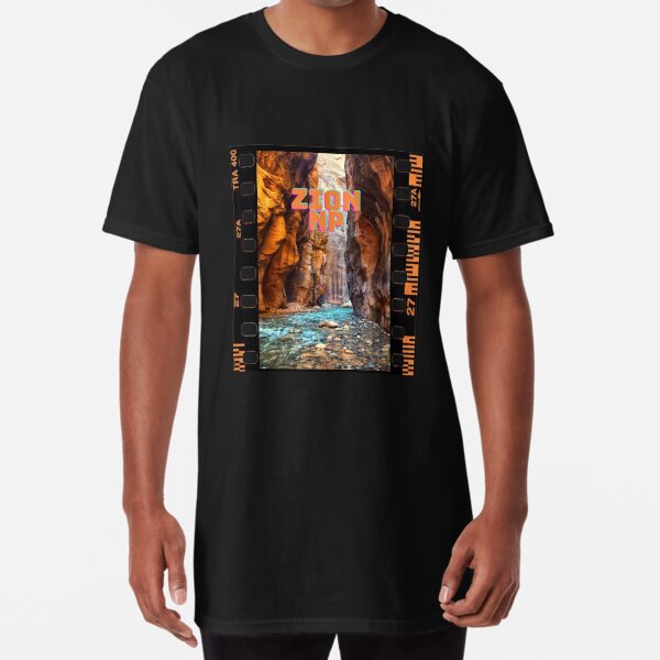 Vista previa del artículo con la obra «Viajes vintage al atardecer del Parque Nacional Zion», diseñado y vendido por Sara3B.