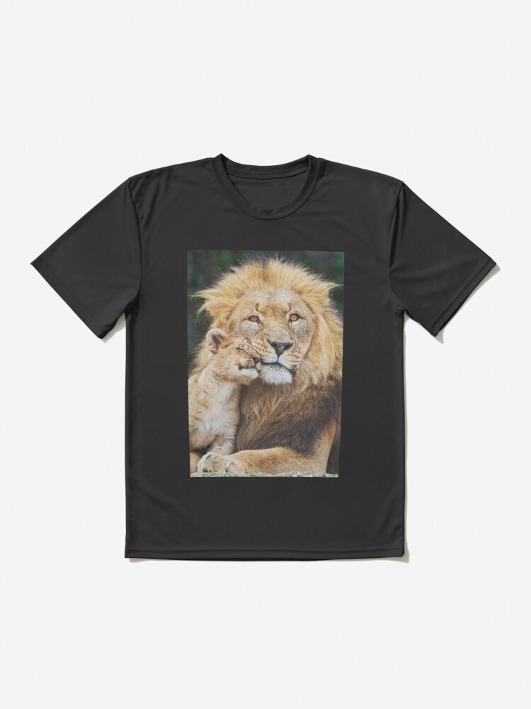 Proud Dad Lion with Cubs Lion Papa for Father's Day T-Shirt