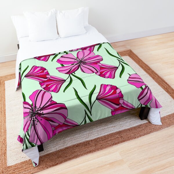 Flowers and leaves pattern Comforter