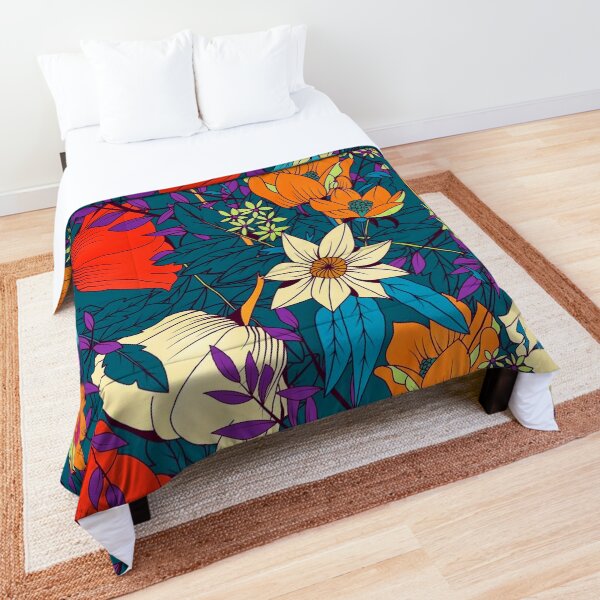 Hand drawn floral pattern Comforter