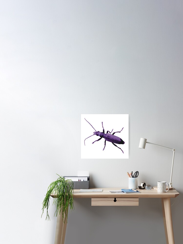 Sticker for Sale avec l'œuvre « Beetle violet vert noir et blanc