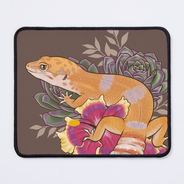 Artikel-Vorschau von Leopard Gecko mit Sukkulenten und Hibiskus, designt und verkauft von Paige Penrose.