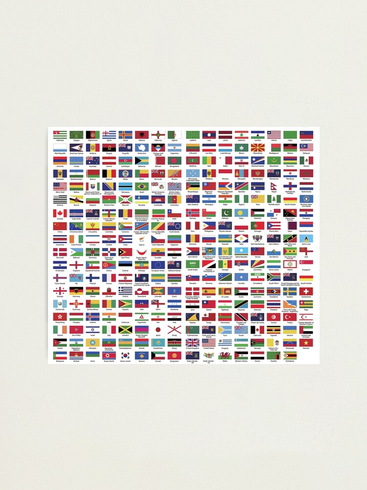 Lámina fotográfica for Sale con la obra «Banderas del mundo con nombres de  países» de Dee Dee