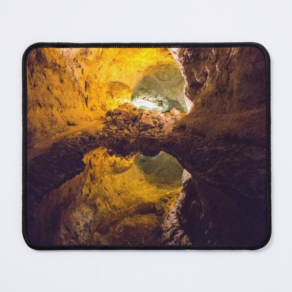 Artikelvorschau, Cueva de los Verdes entworfen und verkauft von Yair Karelic.