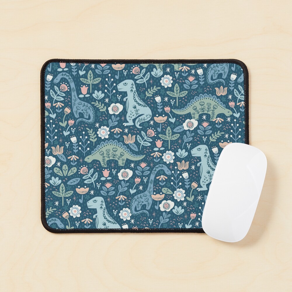 Aperçu de l'œuvre Tapis de souris créée et vendue par latheandquill.
