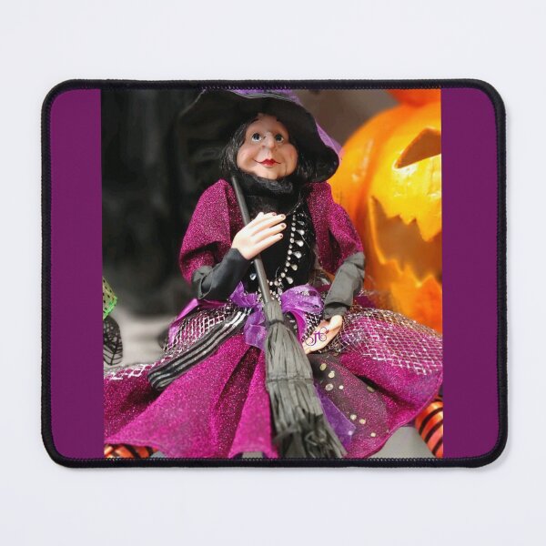 Item preview, Bruja designed and sold by LibrosBOOKtique.