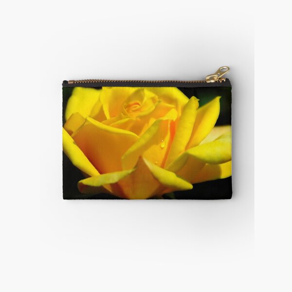 Aperçu de l'œuvre Vibrant Yellow créée et vendue par sholder.