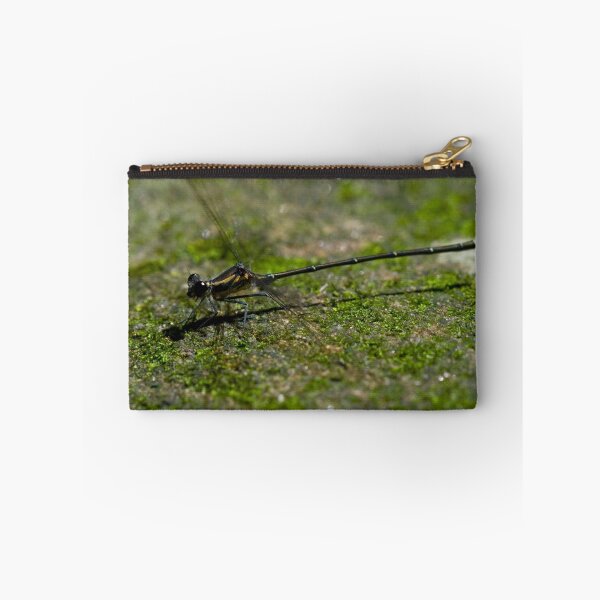 Artikelvorschau, Dragonfly on Moss entworfen und verkauft von Mark Snelson.