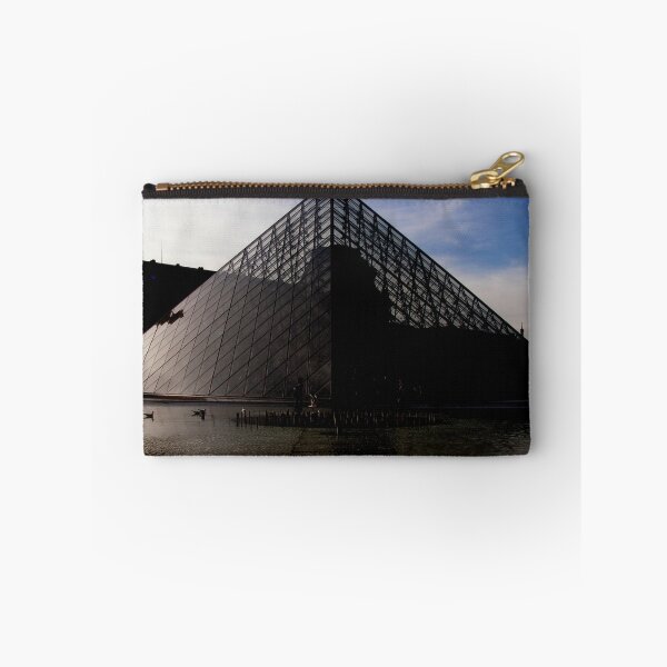 Artikelvorschau, La Pyramide entworfen und verkauft von barbara  heide.