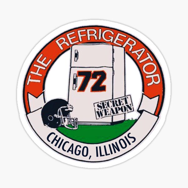 Aperçu de l'œuvre LE RÉFRIGÉRATEUR EST UNE ARME SECRÈTE FUNNY CHICAGO FOOTBALL SOLDIER FIELD SHIA LABEOUF BUFFALO WINGS AUTOCOLLANT ET CHEMISE créée et vendue par LighterFun.