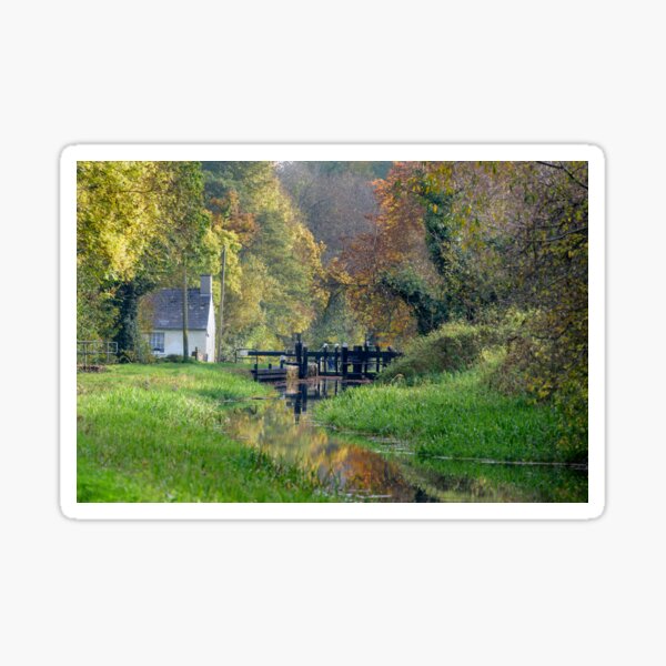 Artikel-Vorschau von Die Hütte des Lock-Wächters, Borris Schloss, Fluss Barrow, Grafschaft Carlow, Irland, designt und verkauft von AndrewJonesFoto.