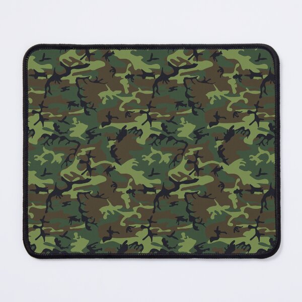 Artikelvorschau, Green Woodland Military Camo entworfen und verkauft von 3QuartersToday.