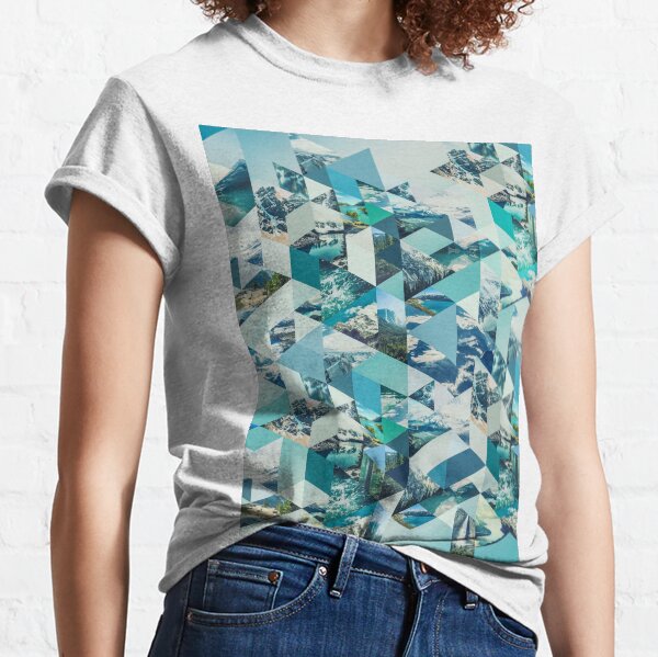 THE MOUNTAINS CALL Classic T-Shirt