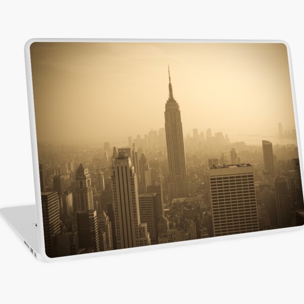 Empire State Building and Manhattan Skyline (Alan Copson ©) Laptop Skin